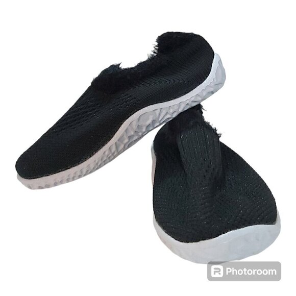 Adorable 18-24M Black Knit Loafers for Boys and Girls with Faux Fur Ankle Trim - Picture 1 of 9